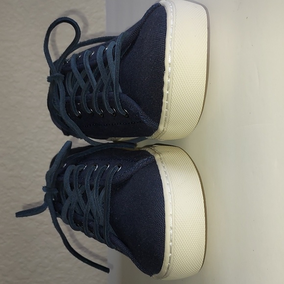 Frye - Brand new Justin Low Lace sneaker size 10 - NWOT in box - Picture 2 of 7